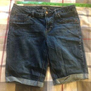 Jean shorts sz 10